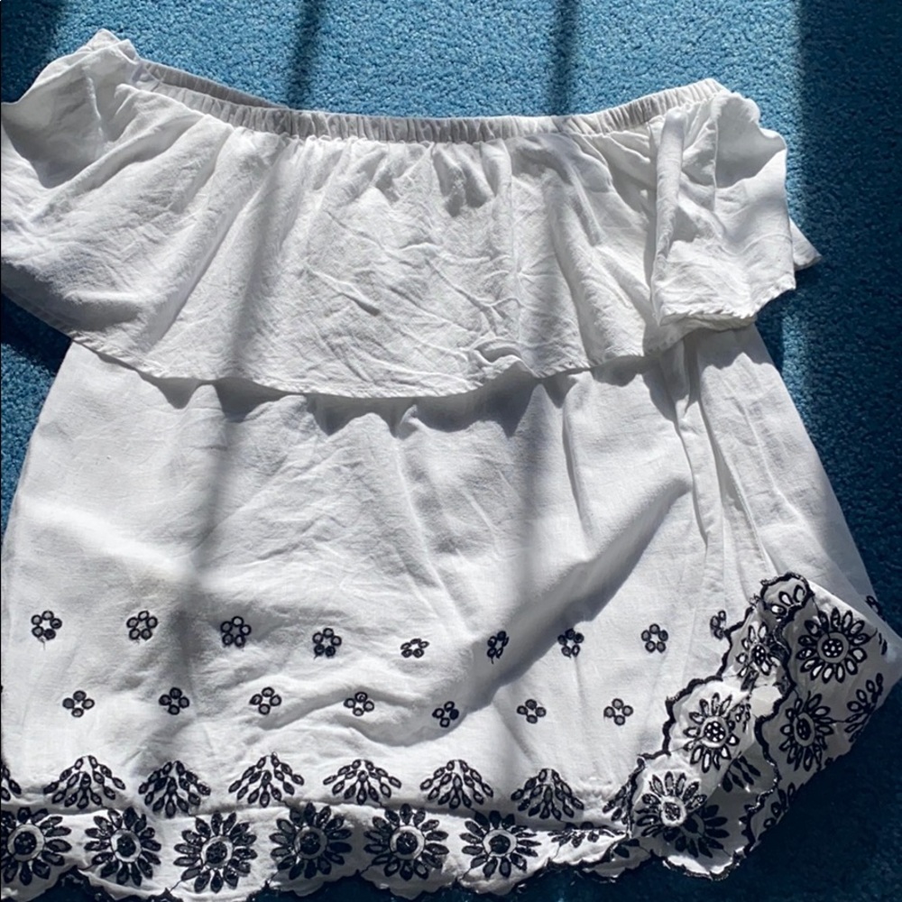 Off the shoulder top with ruffle